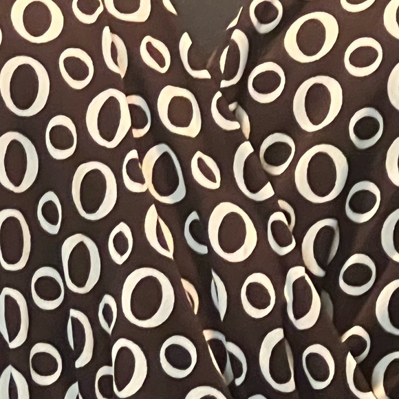 Brown Faux Wrap Dress with Cream Accents xl - Picture 3 of 13